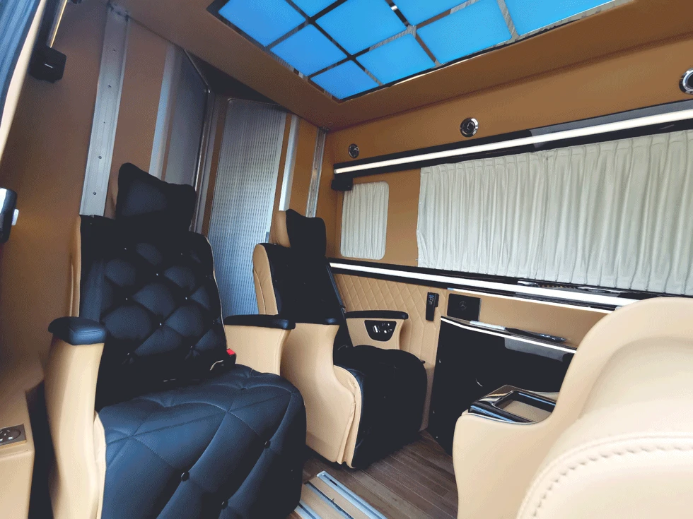 Ven a echar un vistazo a este Mercedes-Benz Sprinter Autocaravana Piezas inte...