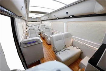 ¡El Toyota Coaster 2023 tiene un KTV incorporado más el mismo asiento de aire...