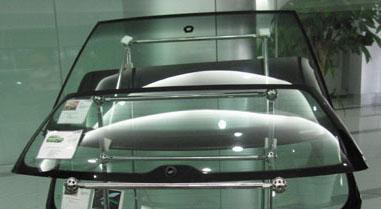 Cómo mantener los cristales del automóvil
