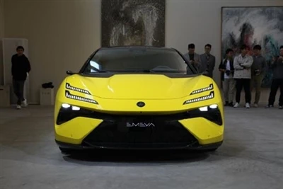 Experiencia estática de millones de superdeportivos eléctricos puros Lotus Emeya