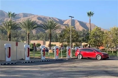 Tesla ha ideado nuevos trucos para cobrar recargos durante las horas punta.
