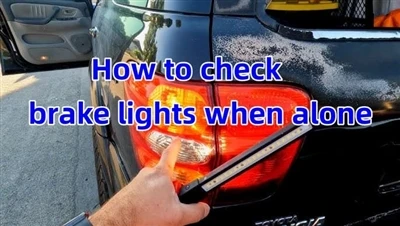 Cómo comprobar las luces de freno cuando estás solo