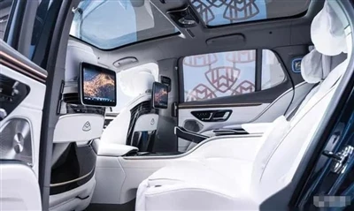 Mercedes-Benz: ¡El SUV Maybach EQS está en el mercado!